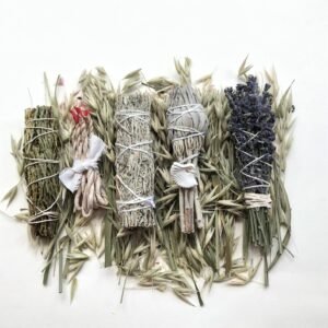 Kit de maculage Positive Vibes : sauge blanche, cèdre, lavande, encens et breloque en argile